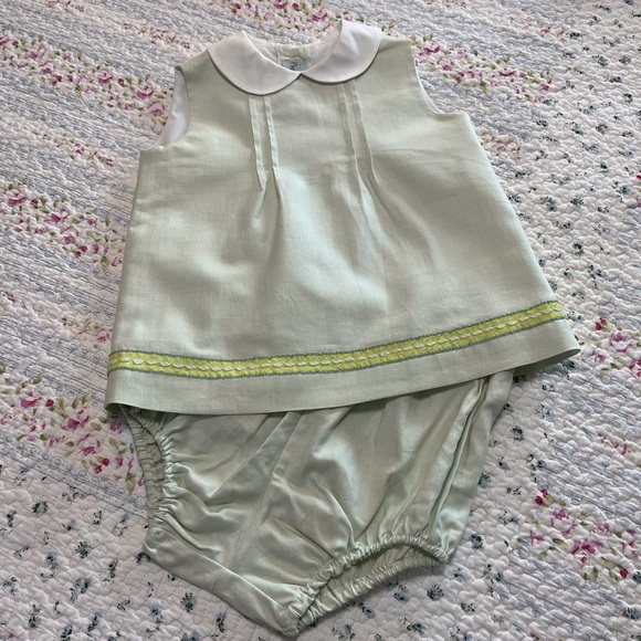 Papo d'Anjo Other - Boutique Papo d’Anjo 2 piece, 12 month little girls dress with diaper cover.